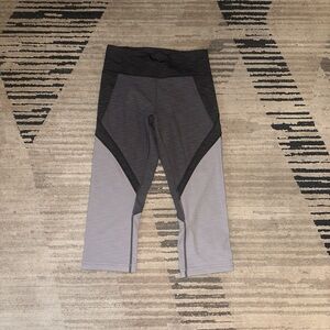 Lululemon Early Extension High Rise Crop Leggings Gray Size 8 Luxtreme